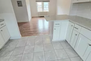 465 Oakdene Ave 3Fl, Cliffside Park, NJ 07010 - Photo 3