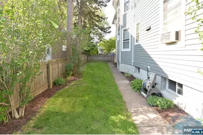 60 Rea Avenue, Hawthorne, NJ 07506 - Photo 3