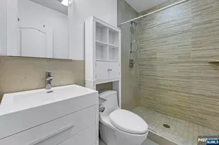 268 Center St, Englewood Cliffs, NJ 07632 - Photo 33