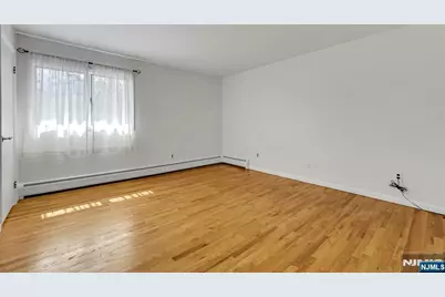 268 Center Street, Englewood Cliffs, NJ 07632 - Photo 23