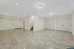 268 Center St, Englewood Cliffs, NJ 07632 - Photo 27