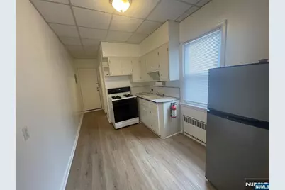 126 69th, Guttenberg, NJ 07093 - Photo 25