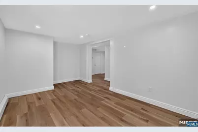15 Morrissee Avenue, Wallington, NJ 07057 - Photo 35