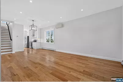 15 Morrissee Avenue, Wallington, NJ 07057 - Photo 3