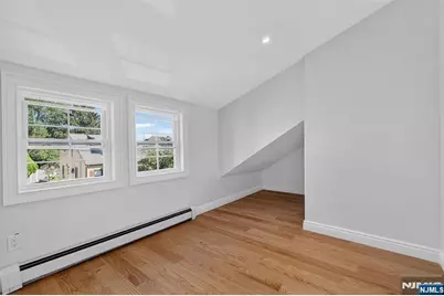 15 Morrissee Avenue, Wallington, NJ 07057 - Photo 27