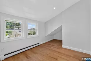 15 Morrissee Ave, Wallington, NJ 07057 - Photo 27