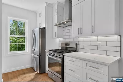 15 Morrissee Avenue, Wallington, NJ 07057 - Photo 9
