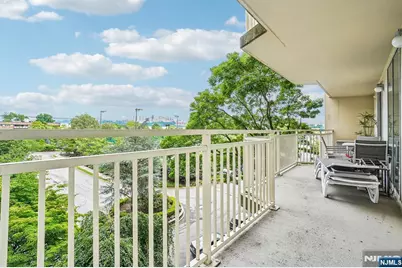 1055 River Road 408 #408, Edgewater, NJ 07020 - Photo 29