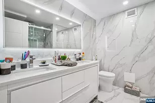 1055 River Road 408, Edgewater, NJ 07020 - Photo 27