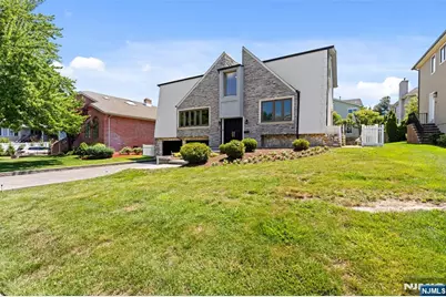 275 Alfred Avenue, Englewood Cliffs, NJ 07632 - Photo 3