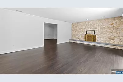 275 Alfred Avenue, Englewood Cliffs, NJ 07632 - Photo 21