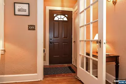 255 Pearsall Avenue, Ridgewood, NJ 07450 - Photo 3