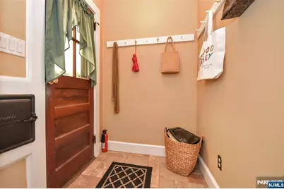 255 Pearsall Avenue, Ridgewood, NJ 07450 - Photo 19