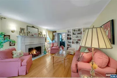 733 Lotus Avenue, Oradell, NJ 07649 - Photo 7