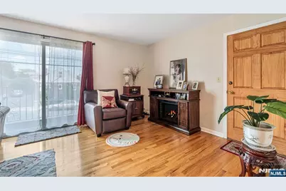 306 Desoto Place 2 #2, Fairview, NJ 07022 - Photo 15