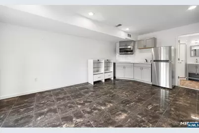 352 Gorge, Cliffside Park, NJ 07010 - Photo 21