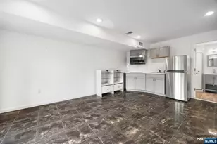 352 Gorge, Cliffside Park, NJ 07010 - Photo 21