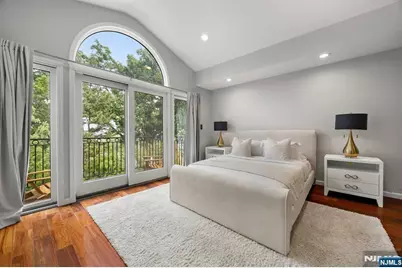 352 Gorge, Cliffside Park, NJ 07010 - Photo 7