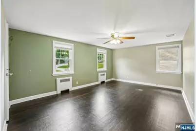 47 Lawn Road, Livingston, NJ 07039 - Photo 23