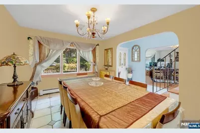 703 Stewart Street, Ridgefield, NJ 07657 - Photo 9