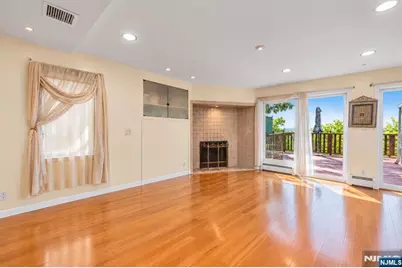 703 Stewart Street, Ridgefield, NJ 07657 - Photo 15