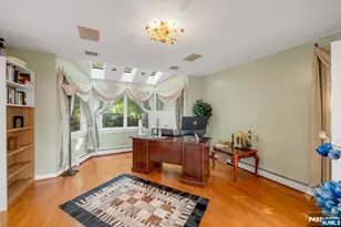 703 Stewart St, Ridgefield, NJ 07657 - Photo 9