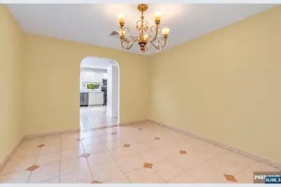 703 Stewart Street, Ridgefield, NJ 07657 - Photo 11