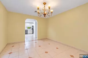 703 Stewart St, Ridgefield, NJ 07657 - Photo 11