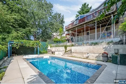 703 Stewart Street, Ridgefield, NJ 07657 - Photo 45