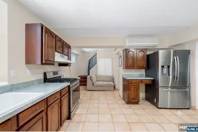 703 Stewart Street, Ridgefield, NJ 07657 - Photo 41