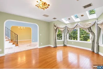 703 Stewart Street, Ridgefield, NJ 07657 - Photo 7