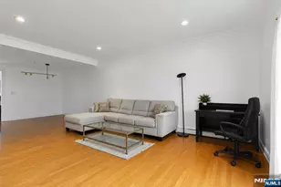 9 Hackensack Ave, Weehawken, NJ 07086 - Photo 5