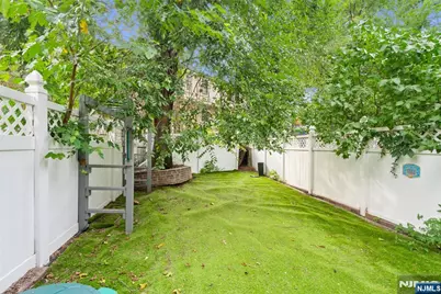 9 Hackensack Avenue, Weehawken, NJ 07086 - Photo 33