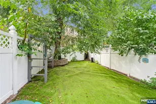 9 Hackensack Ave, Weehawken, NJ 07086 - Photo 33