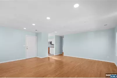 219-221 Clinton Place, Newark, NJ 07112 - Photo 5