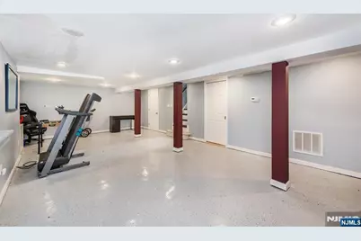 161 Walnut Avenue, Bogota, NJ 07603 - Photo 17