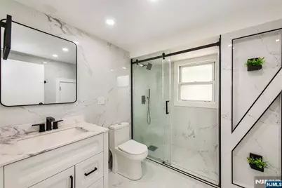 161 Walnut Avenue, Bogota, NJ 07603 - Photo 13