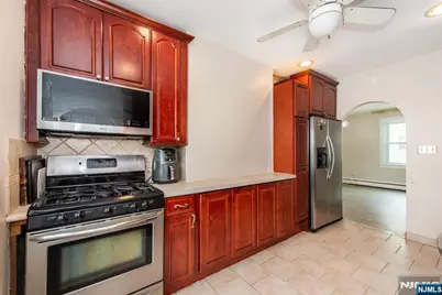 161 Walnut Avenue, Bogota, NJ 07603 - Photo 7