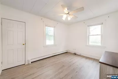 161 Walnut Avenue, Bogota, NJ 07603 - Photo 11
