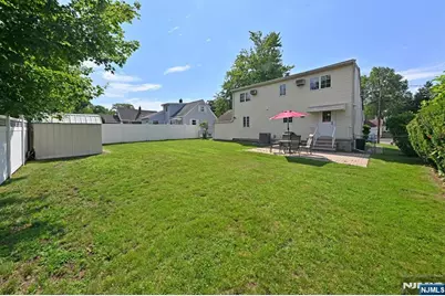 14-01 Floral Avenue, Fair Lawn, NJ 07410 - Photo 23