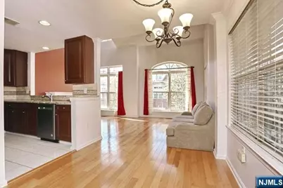 261 Riverwalk Way Q174 #Q174, Clifton, NJ 07014 - Photo 5