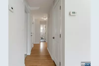 312 Glen Avenue, Palisades Park, NJ 07650 - Photo 15