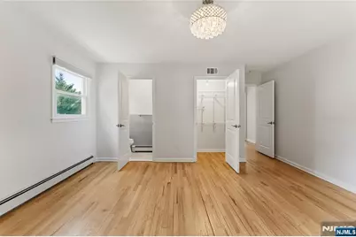 312 Glen Avenue, Palisades Park, NJ 07650 - Photo 27