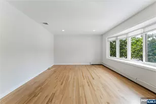 312 Glen Ave, Palisades Park, NJ 07650 - Photo 13