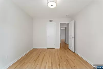 312 Glen Avenue, Palisades Park, NJ 07650 - Photo 21