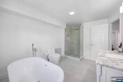 182 Coombs Drive, Paramus, NJ 07652 - Photo 25