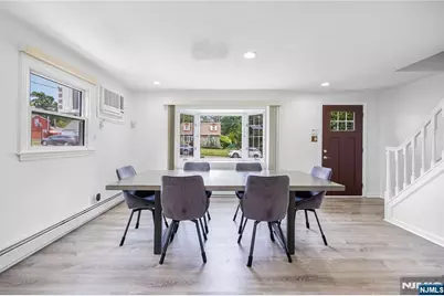 182 Coombs Drive, Paramus, NJ 07652 - Photo 23