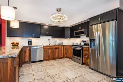 42 Highpoint, Cedar Grove, NJ 07009 - Photo 11