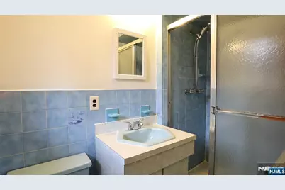 538 Hillside Street 2 #2, Ridgefield, NJ 07657 - Photo 11