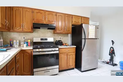 538 Hillside Street 2 #2, Ridgefield, NJ 07657 - Photo 31
